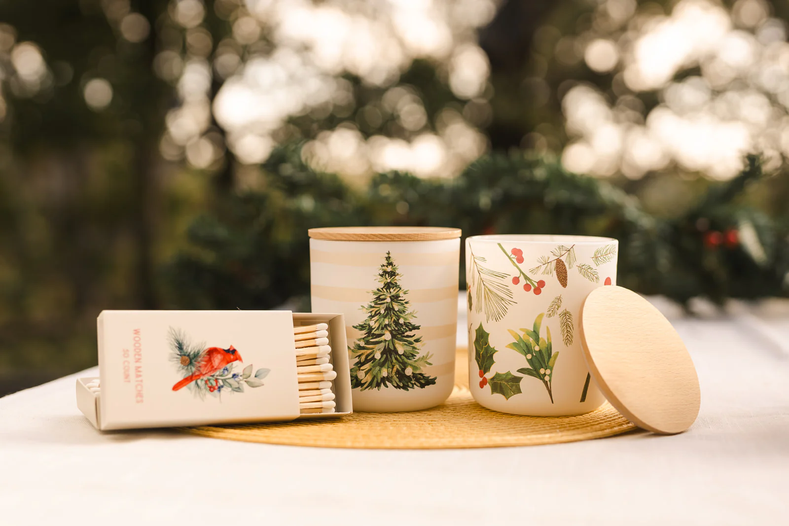 Juniper Cypress Christmas Holly Candle - Image 2